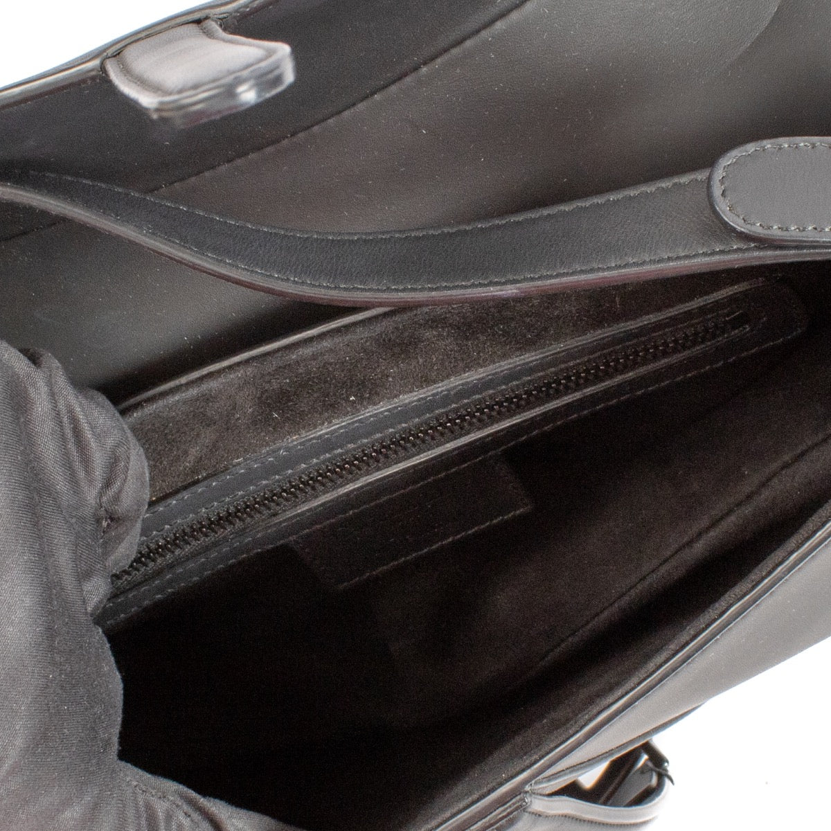 shop 100% authentic second hand Christian Dior Black Ultramatte Saddle Bag on Labellov.com