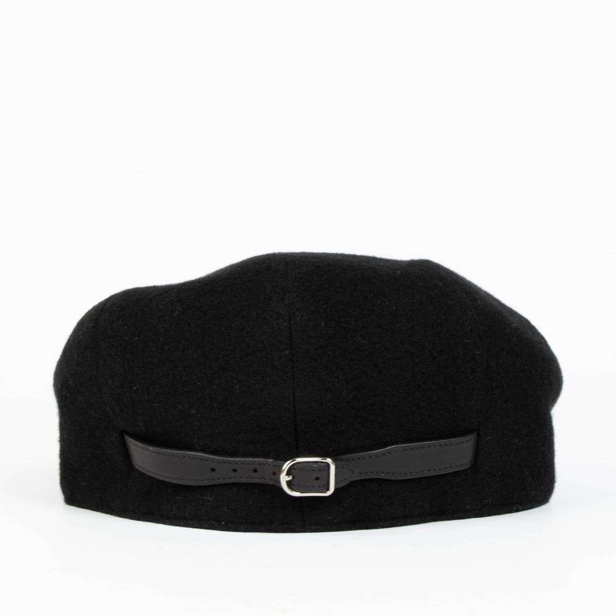 Authentic pre-loved Hermès Black Cashmere Hat - size 57 on Labellov.com