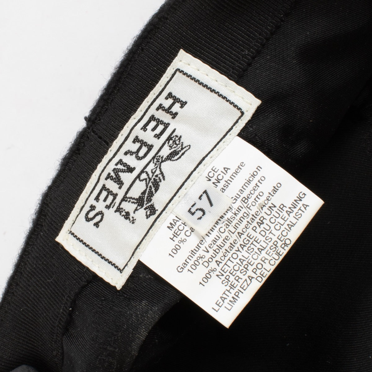 buy 100% authentic pre loved Hermès Black Cashmere Hat - size 57 on Labellov.com