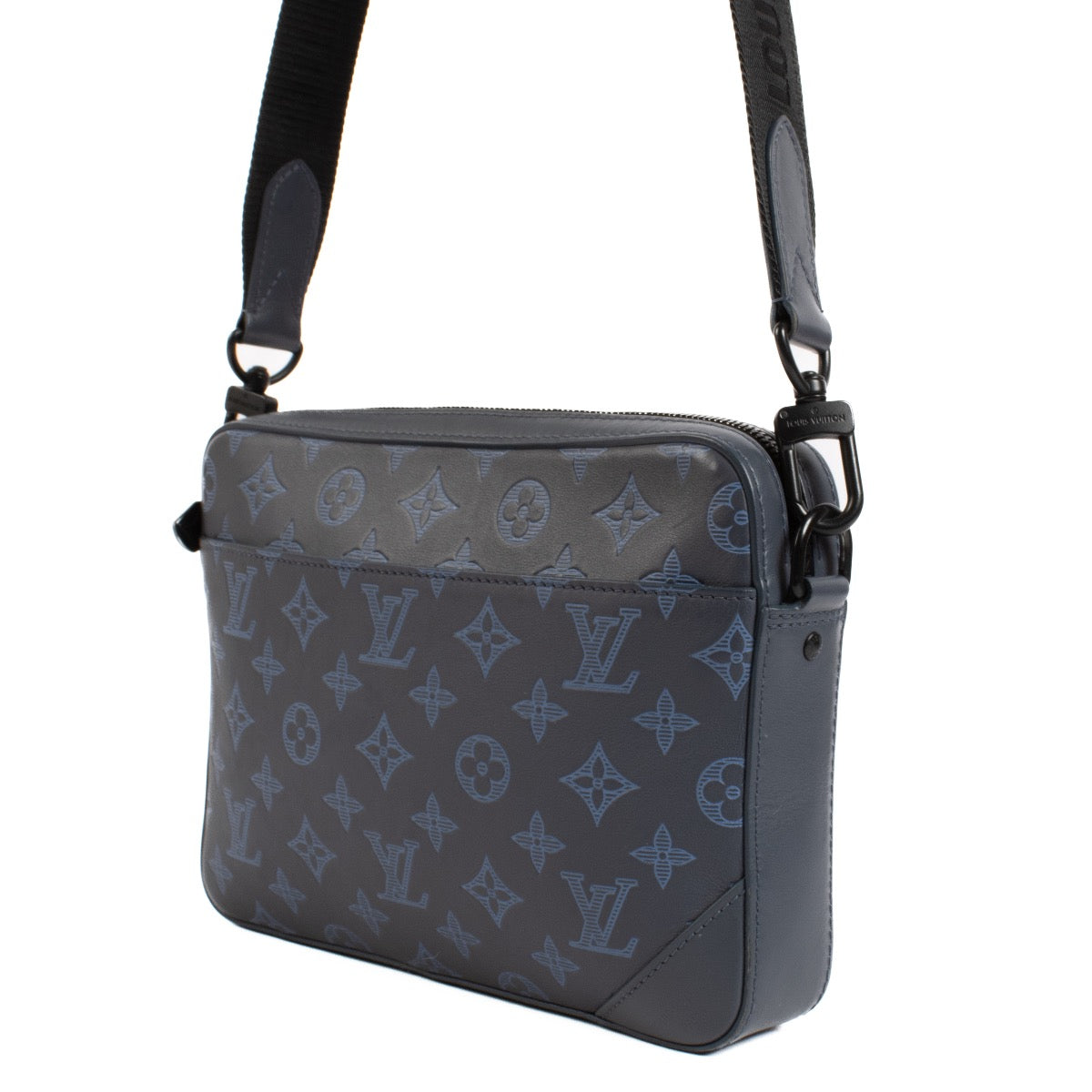 shop 100% authentic second hand Louis Vuitton Monogram Messenger Crossbody Bag on Labellov.com