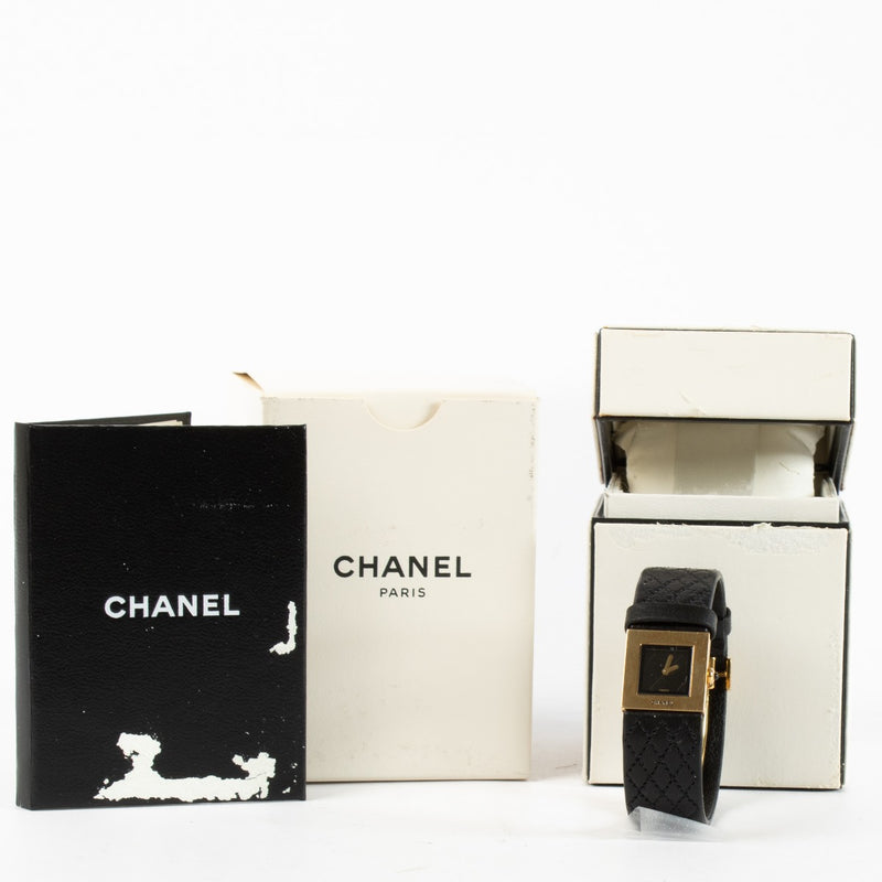 Chanel Gouden Matelassé Horloge