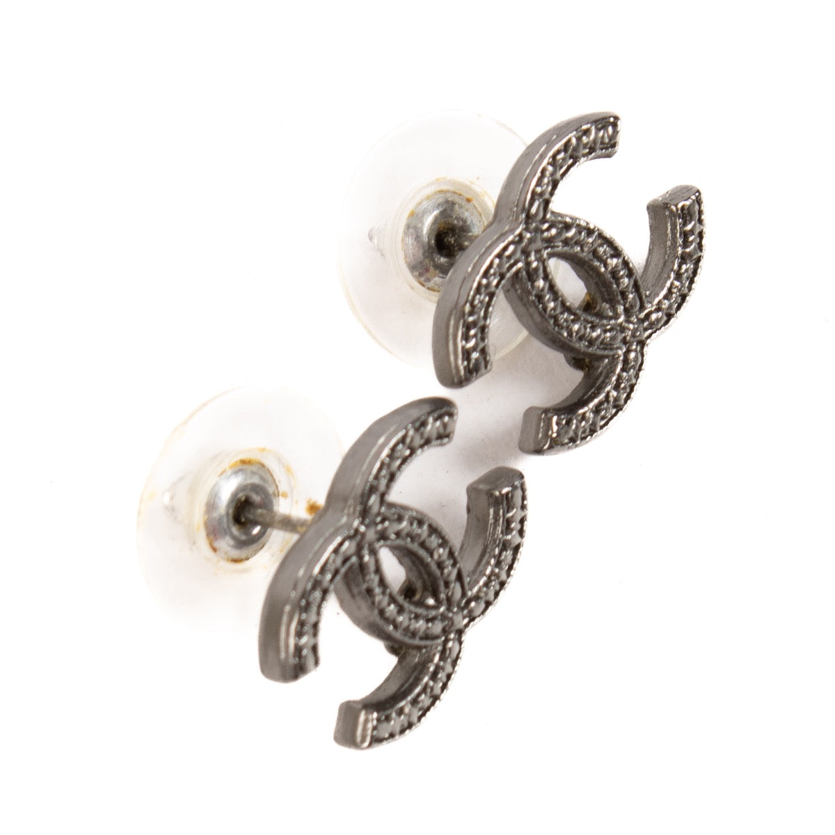 shop 100% authentic second hand Chanel 15C Black CC Earrings on Labellov.com