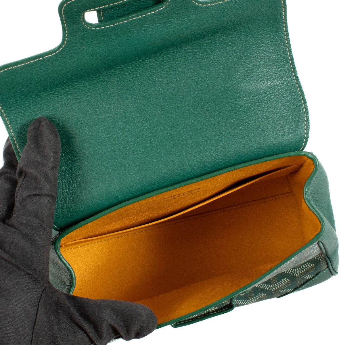 Shop 100% authentic second hand Goyard Green Saïgon Souple Mini Bag on Labellov.com