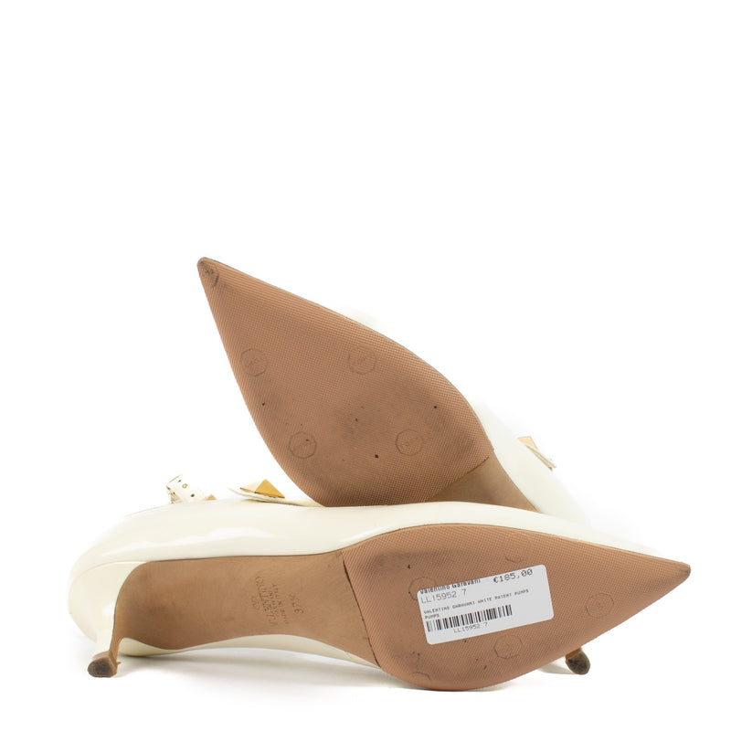 Buy authentic second hand Valentino Garavani White Patent Leather Pumps - Size 37,5 at Labellov.com