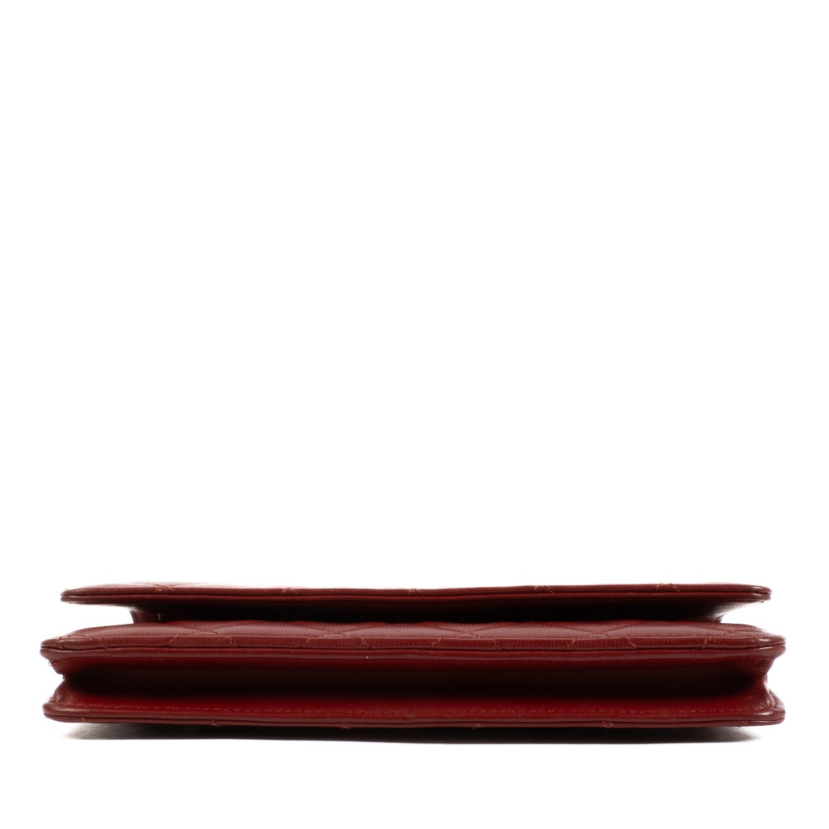 buy 100% authentic pre loved Chanel Red Classic Wallet On Chain on Labellov.com