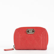 Authentic Second Hand Chanel Coral Caviar Boy Chanel Zipped Card Holder Wallet on Labellov.com