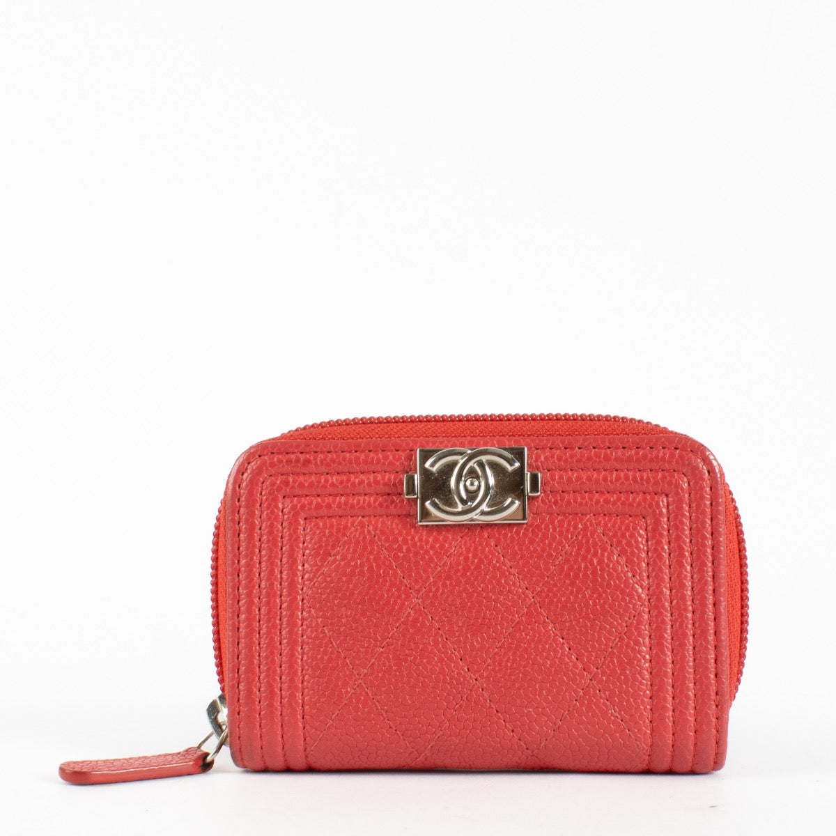 Authentic Second Hand Chanel Coral Caviar Boy Chanel Zipped Card Holder Wallet on Labellov.com