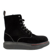 Shop safe online at Labellov in Antwerp, Brussels and Knokke these 100% authentic second hand Alexander McQueen Black Velvet Boots - size 38,5. Veilig online tweedehands authentieke Alexander McQueen Black Velvet Boots tweedehands kopen bij Labellov.