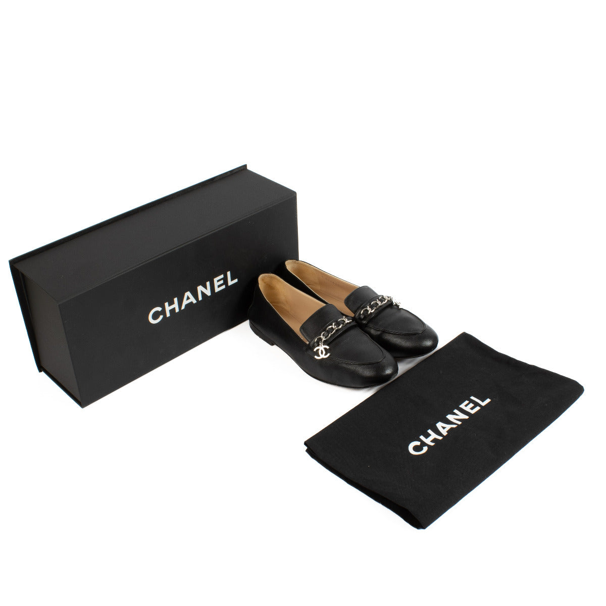 Chanel Black Leather Flats - size 37.5 aan de beste prijs bij Labellov tweedehands luxe