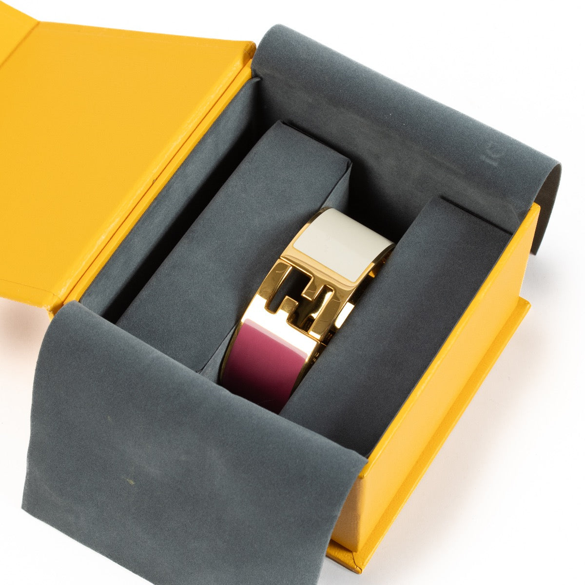 Authentic second hand Fendi Gold F Bracelet on Labellov.com