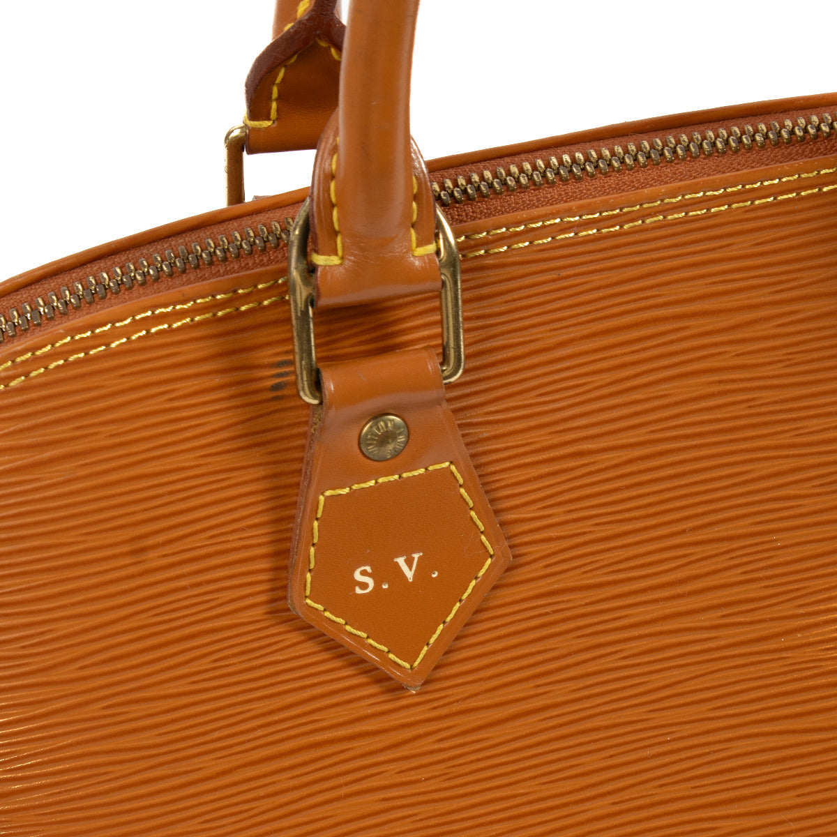 Louis Vuitton Camel Epi Leather Alma Bag aan de beste prijs bij Labellov tweedehands luxe in Antwerpen en Knokke. Wij kopen en verkopen steeds aan de beste prijs.