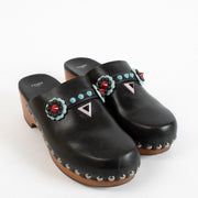 Shop safe online at Labellov in Antwerp, Brussels and Knokke these 100% authentic second hand Fendi Black Clogs - size 42