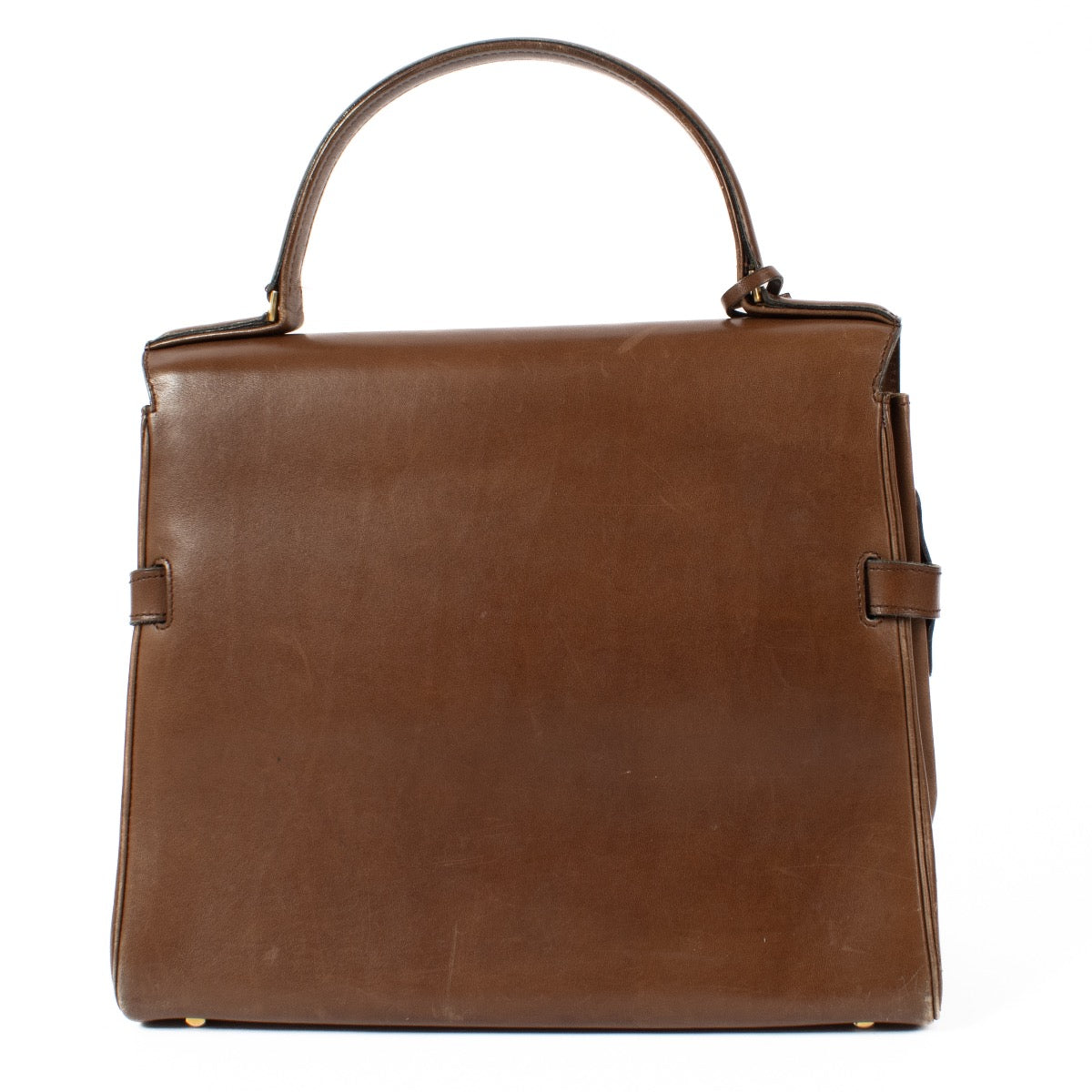 Shop safe online at Labellov in Antwerp, Brussels and Knokke this 100% authentic second hand Delvaux Brown Vintage MM Tempête. veilig online tweedehands authentieke Delvaux Brown Vintage MM Tempête handtas kopen bij Labellov.