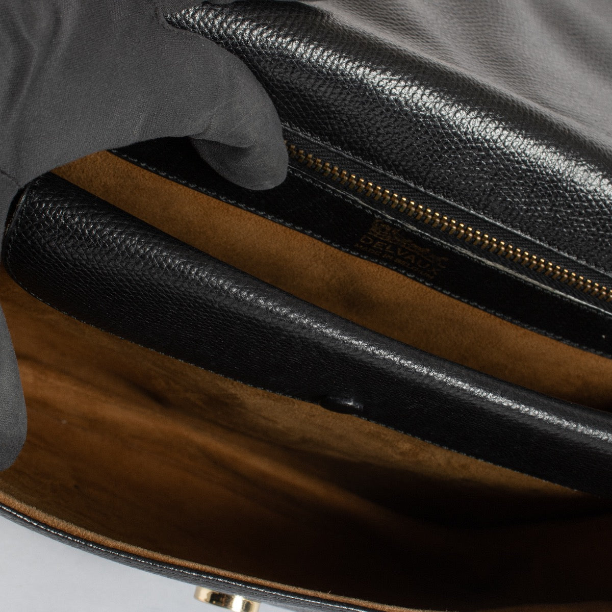 shop 100% authentic second hand Delvaux Black Diligent Bag on Labellov.com