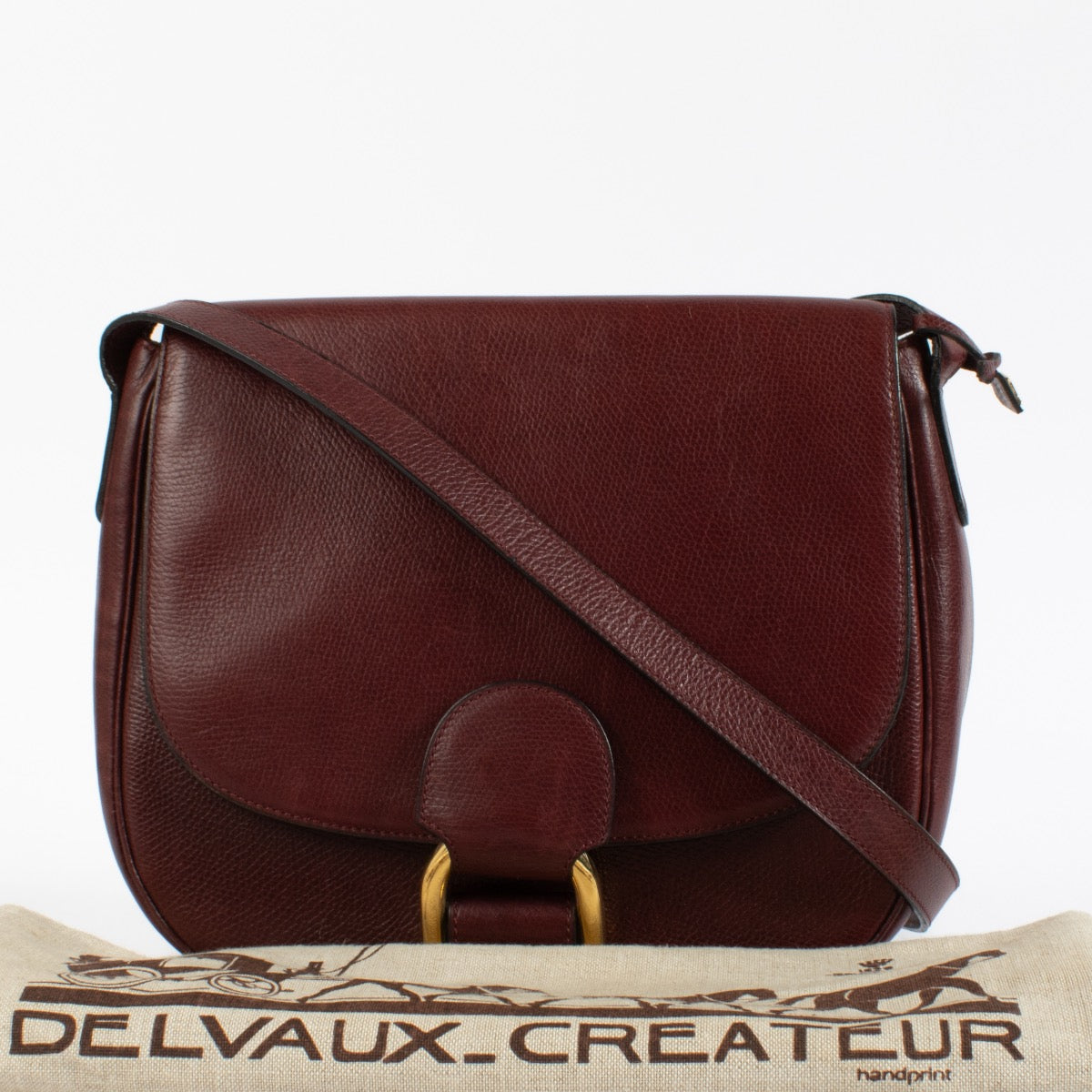 Shop 100% authentic second hand Delvaux Burgundy Shoulder Bag on Labellov.com