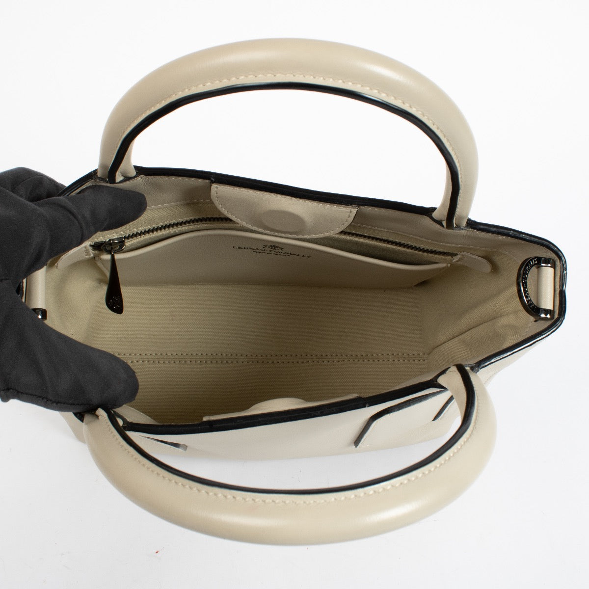 Authentic second-hand Lebeau-Courally Beige Leather Carré Handbag on labellov.com
