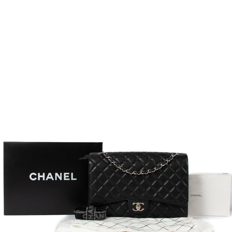 Chanel Black Caviar Maxi Classic PHW Handbag for the best price at Labellov secondhand luxury in Antwerp and Knokke.