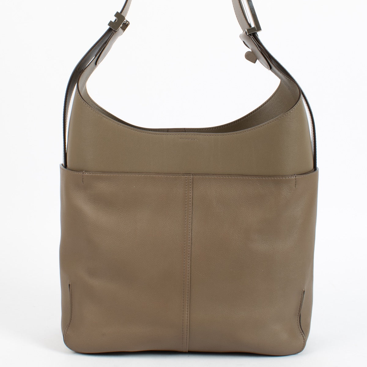 Shop the Delvaux Taupe So Cool Bag second hand on Labellov.com