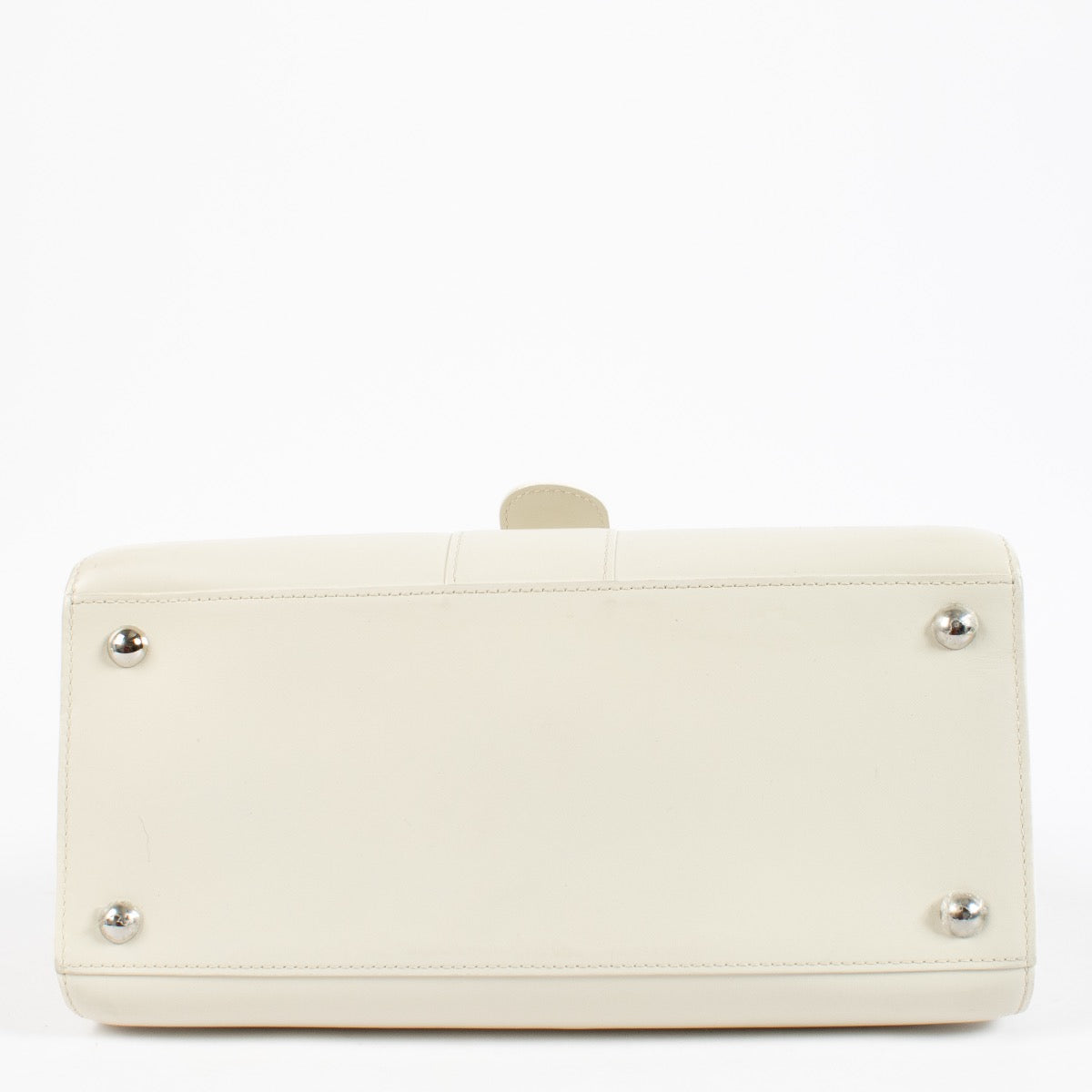 shop 100% authentic second hand Delvaux Ivory Box Calf Brillant MM on Labellov.com