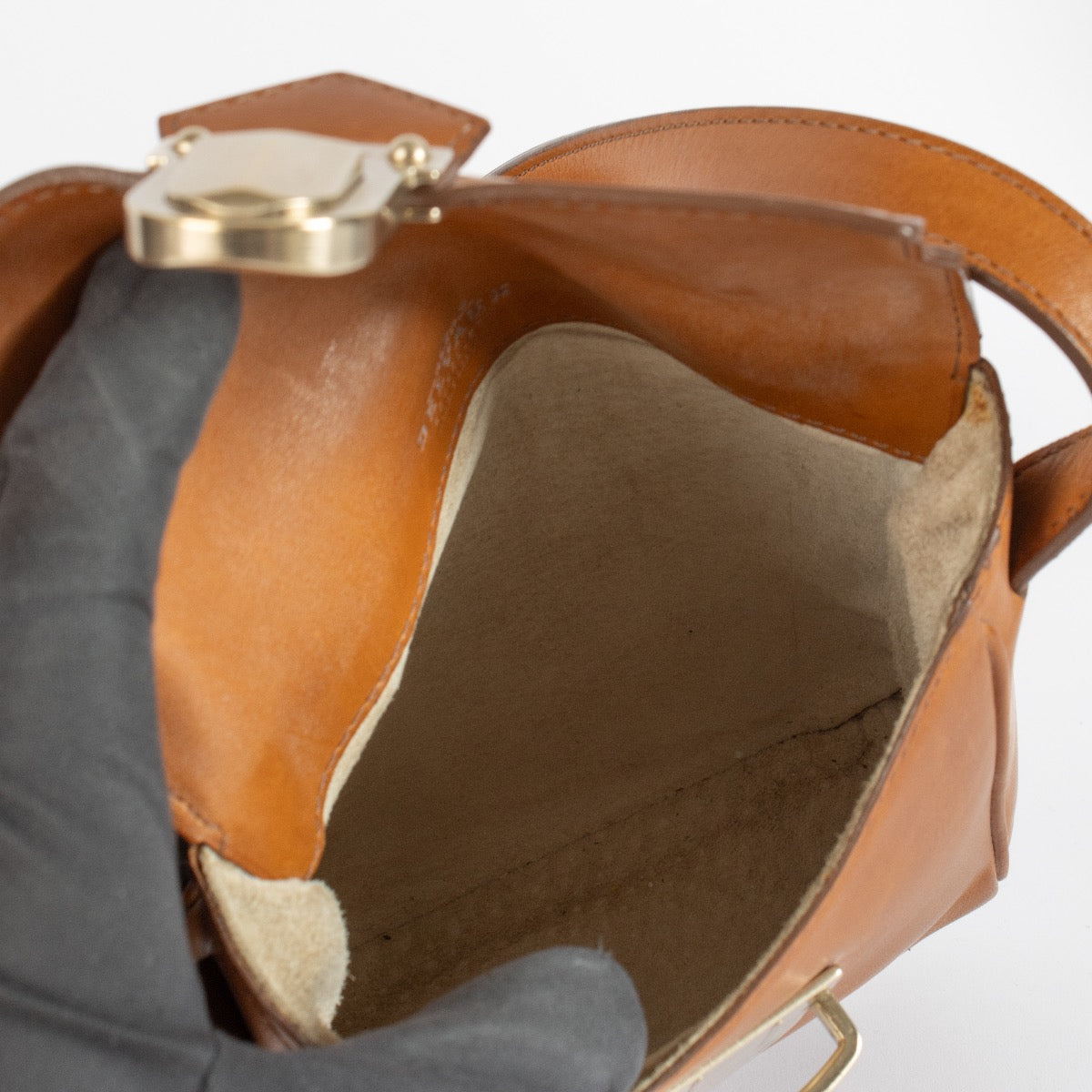 Delvaux Cognac Bridon Coquin Baudrier Pochette PM