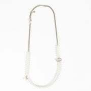 Shop safe online at Labellov in Antwerp, Brussels and Knokke this 100% authentic second hand Christian Dior Silver 30 Montaigne Necklace. Veilig online tweedehands authentieke Christian Dior Silver 30 Montaigne ketting kopen bij Labellov.