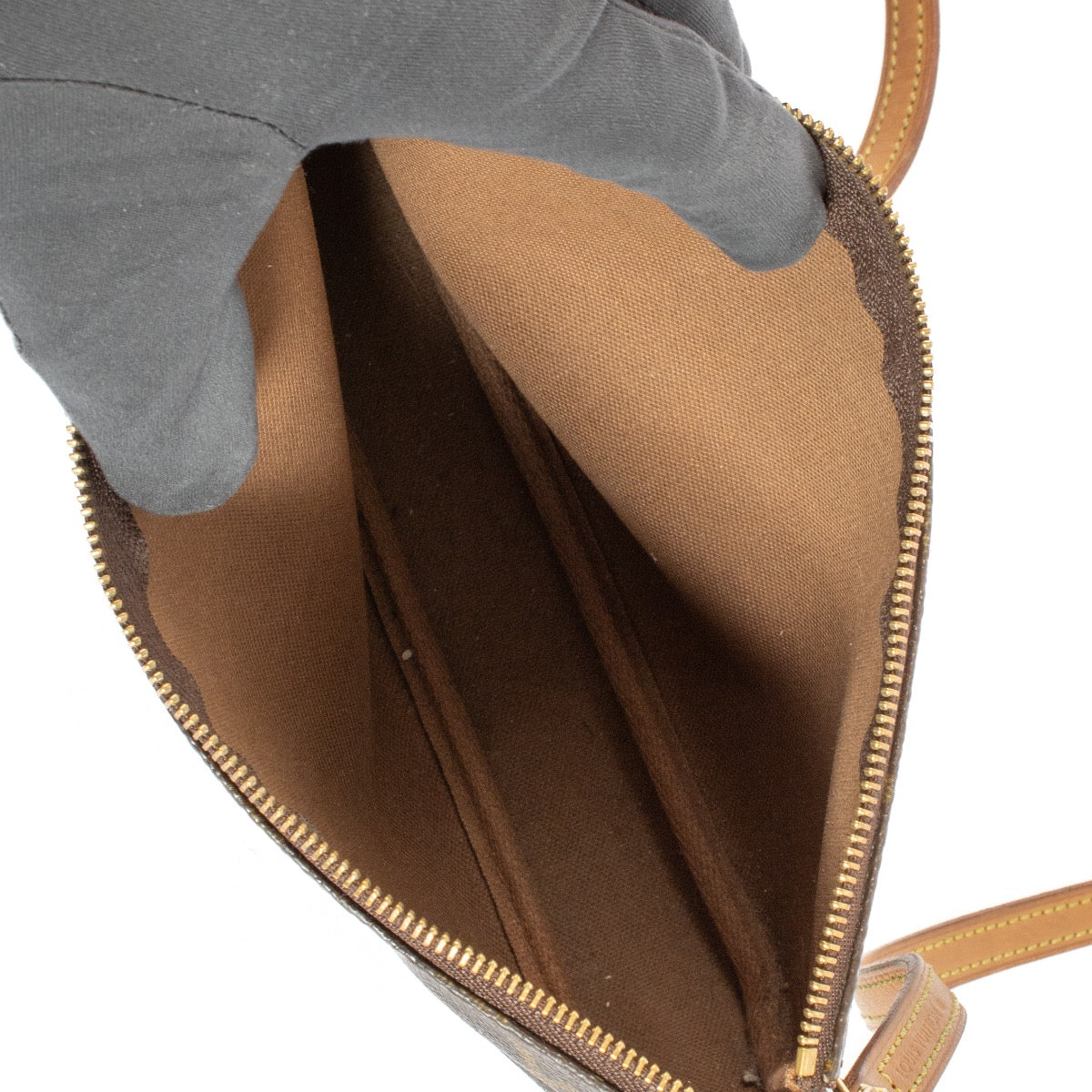 Buy authentic preloved Louis Vuitton Monogram Shoulder Pochette on Labellov.com