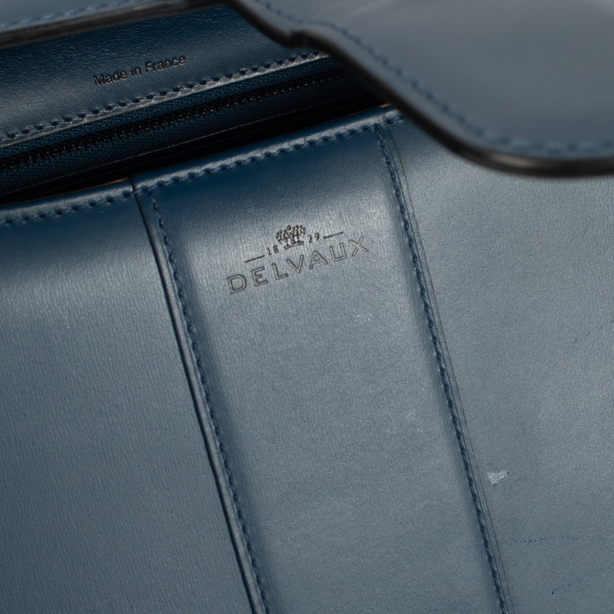 Authentic second hand Delvaux Blue De Purse Box Calf Brillant MM on Labellov.com