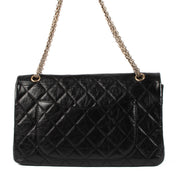 Shop safe online at Labellov in Antwerp, Brussels and Knokke this 100% authentic second hand Chanel Black Aged Calfskin Maxi 2.55 Bag. Veilig online tweedehands authentieke Chanel Black Aged Calfskin Maxi 2.55 handtas kopen bij Labellov.
