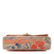 Shop safe online at Labellov in Antwerp, Brussels and Knokke this 100% authentic second hand Chanel Floral Watercolor Classic 11.12 Classic Flap Bag. Veilig online tweedehands authentieke Chanel Floral Watercolor Classic 11.12 Classic Flap handtas kopen b