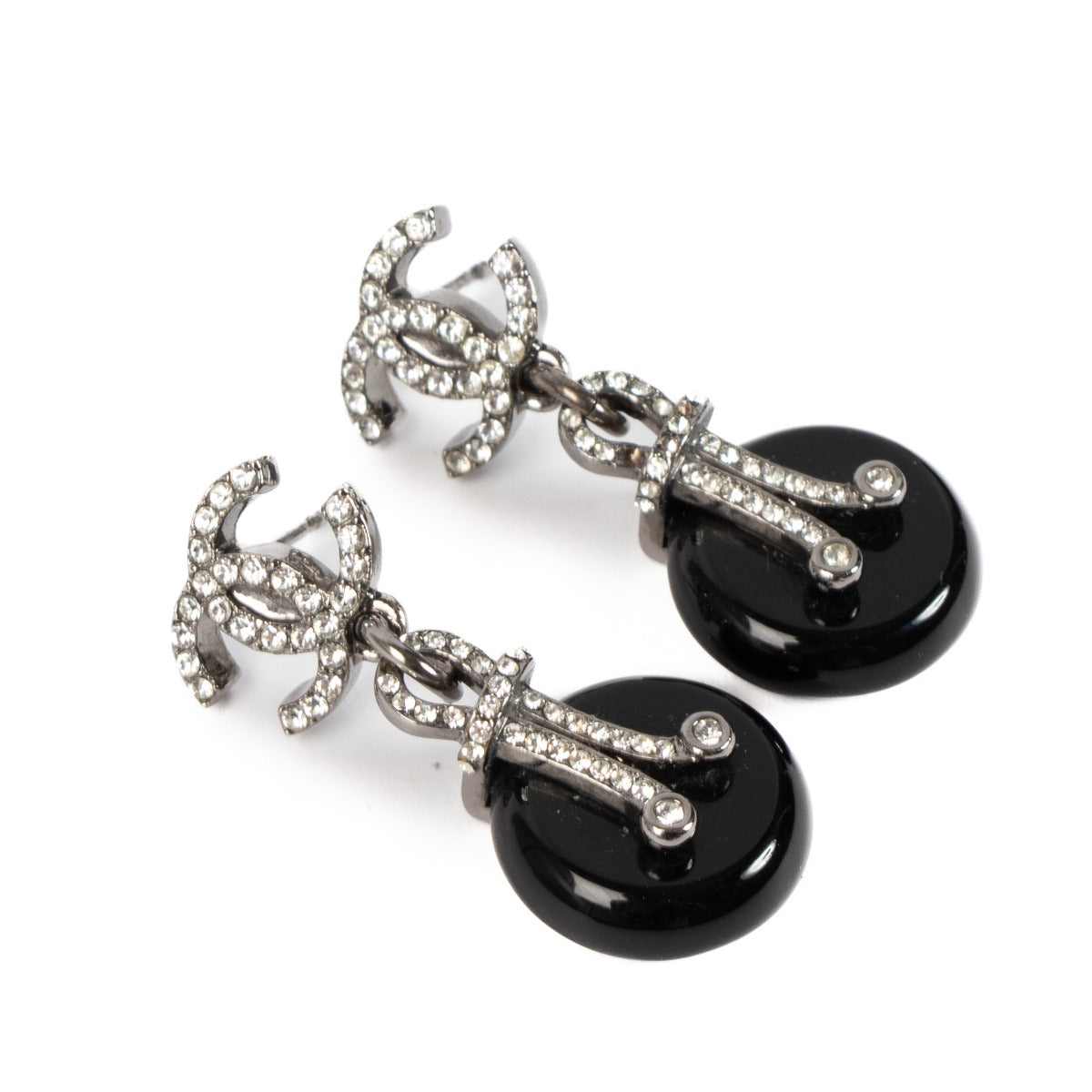 Boucles d'oreilles Chanel 09A noires avec cristaux et logo CC