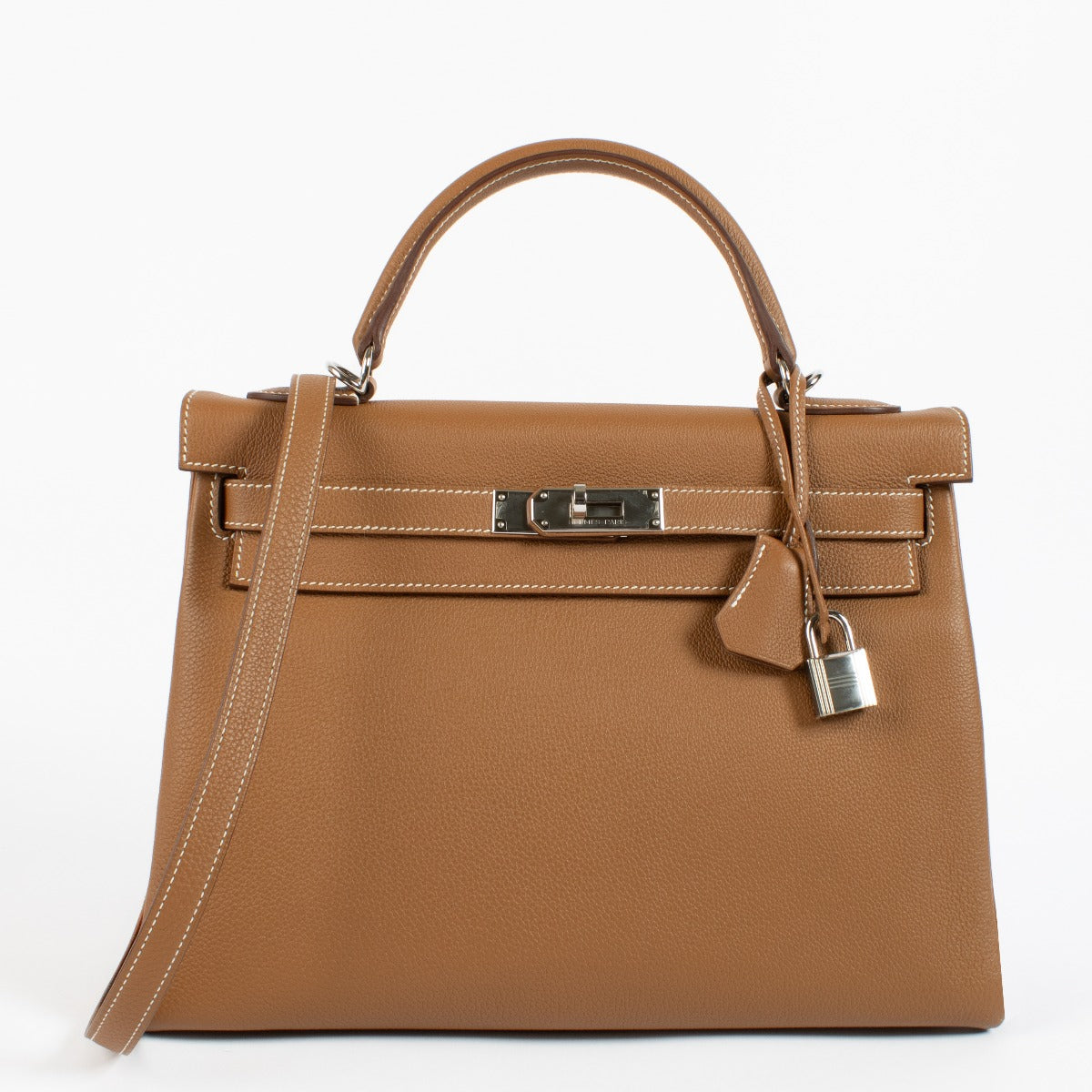 Authentic second hand brand new Hermès Kelly 32 Gold Togo PHW on www.labellov.com