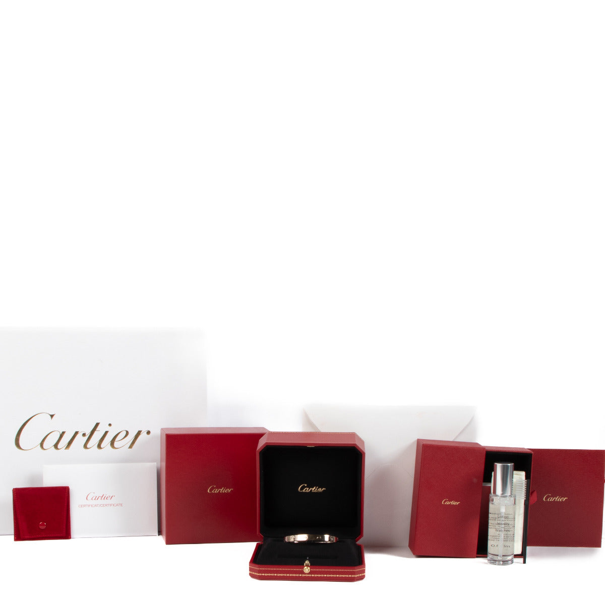 Cartier White Gold Love Bracelet - size 17 aan de beste prijs bij Labellov tweedehands luxe in Antwerpen en Knokke. Wij kopen en verkopen steeds aan de beste prijs bij Labellov tweedehands.