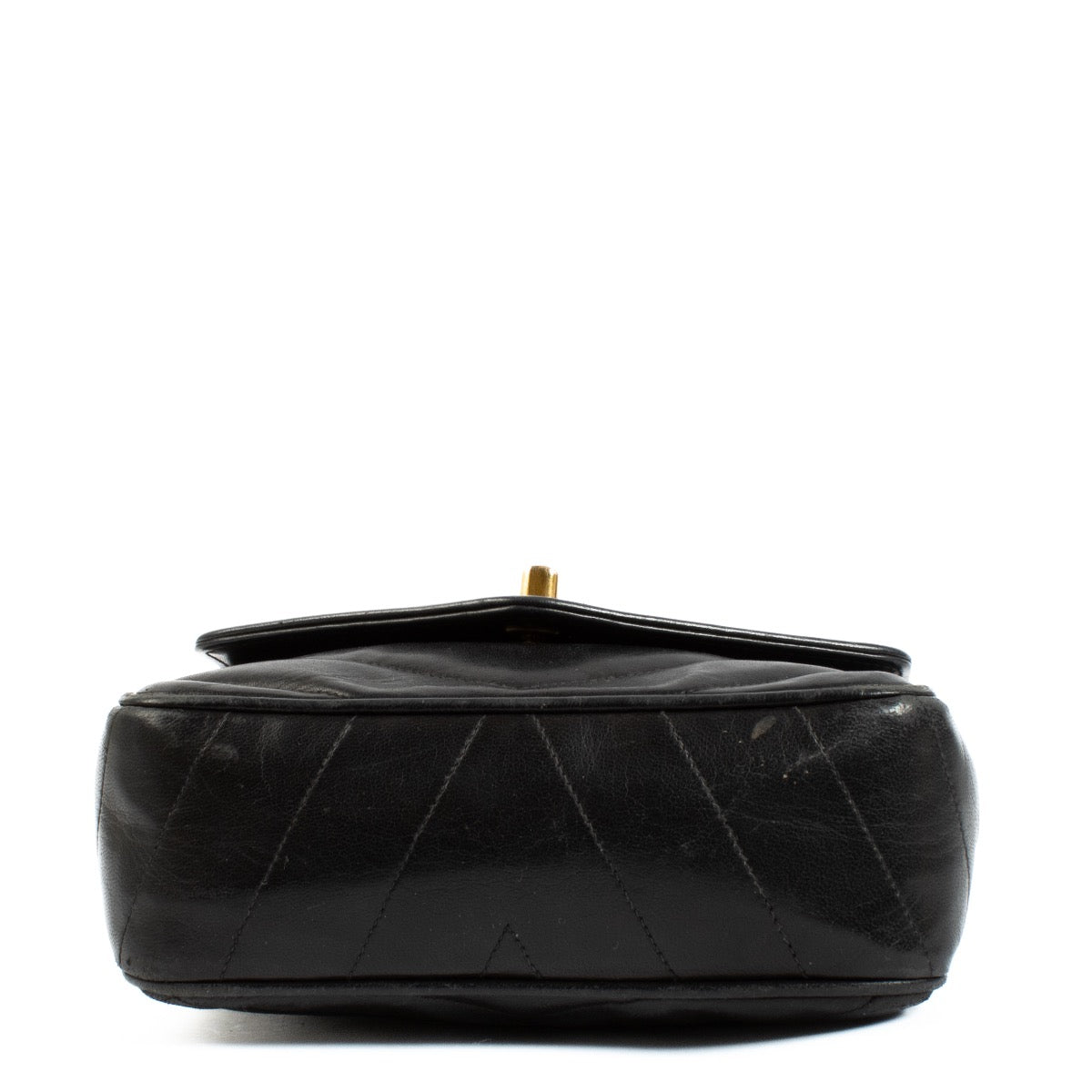 Authentic second hand Chanel Black Chevron Mini Quare Flap Bag on Labellov.com