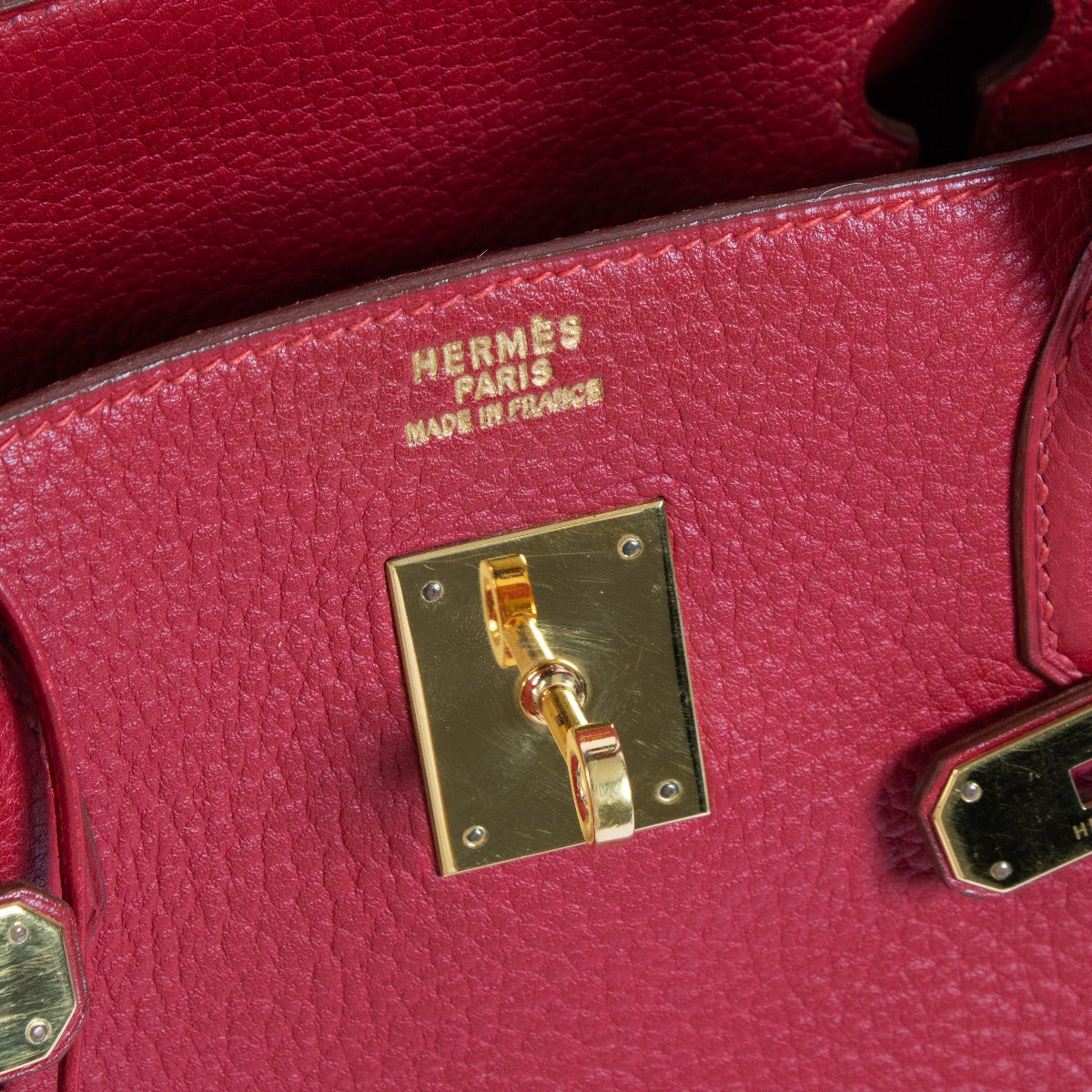 Shop vintage 1995 authentic second hand Hermès Birkin 40 Rouge Vif Fjord on www.labellov.com