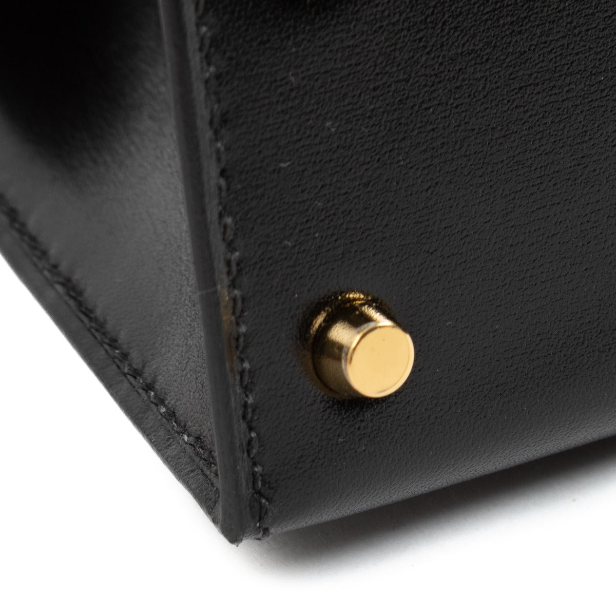 Authentic second hand luxury Hermès Kelly Mini Black Box on www.labellov.com