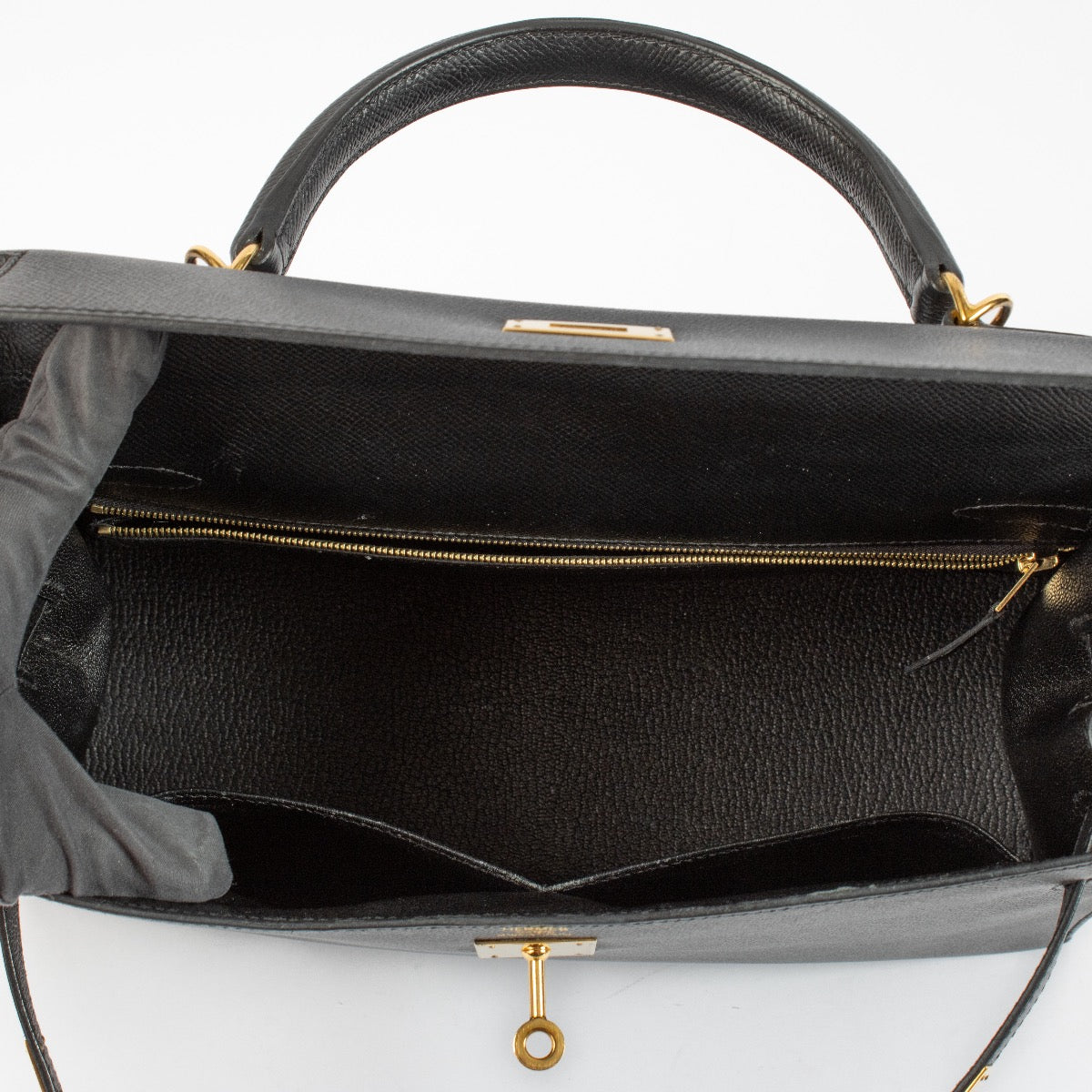 Hermès Kelly 32 Black Epsom GHW