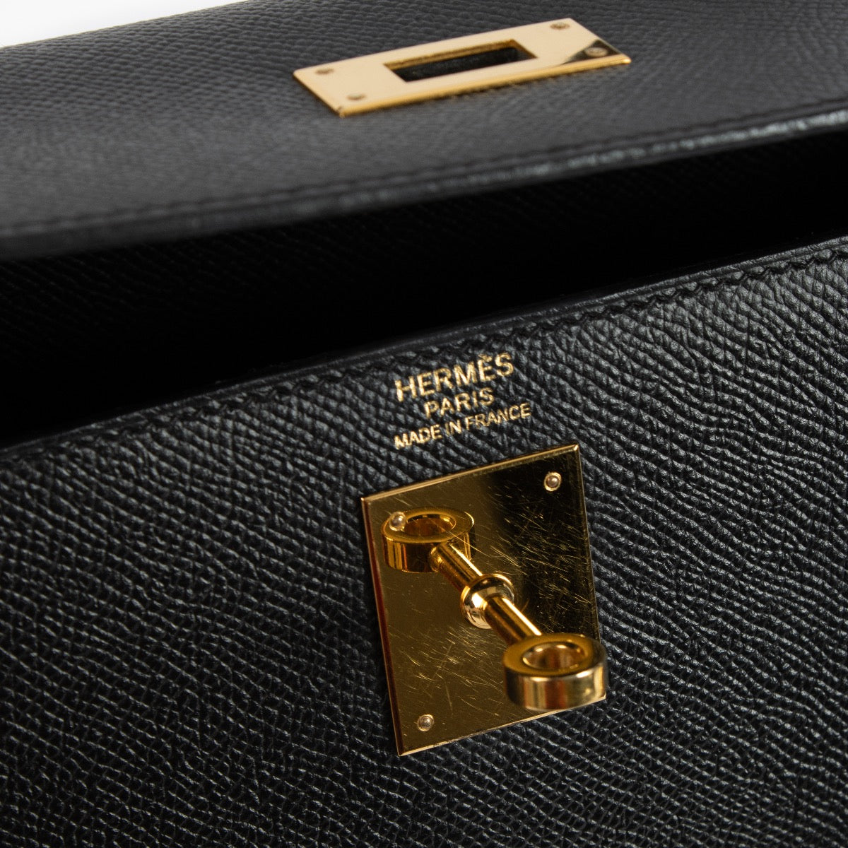 Hermès Kelly 32 Black Epsom GHW
