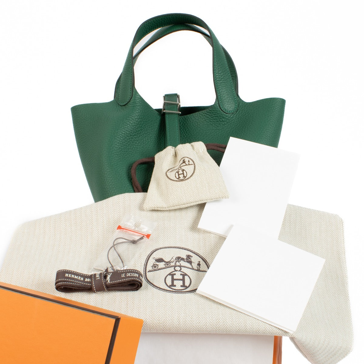 Hermès Vert Moyen Picotin 18 on www.labellov.com