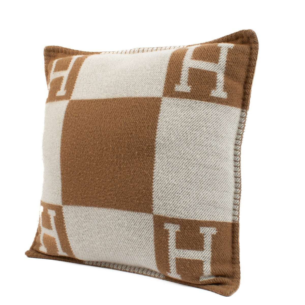 Authentic second hand Hermès Avalon Pillow Small Model Ecru/Camel on Labellov.com