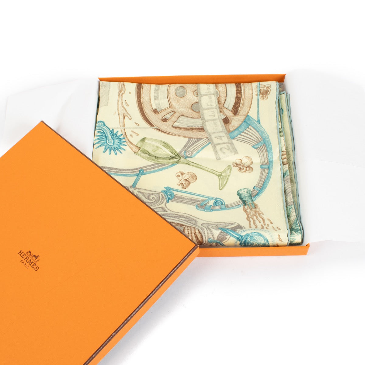 Authentic second hand Hermès Horseawards Kafouros Carre 90 Silk Scarf on Labellov.com