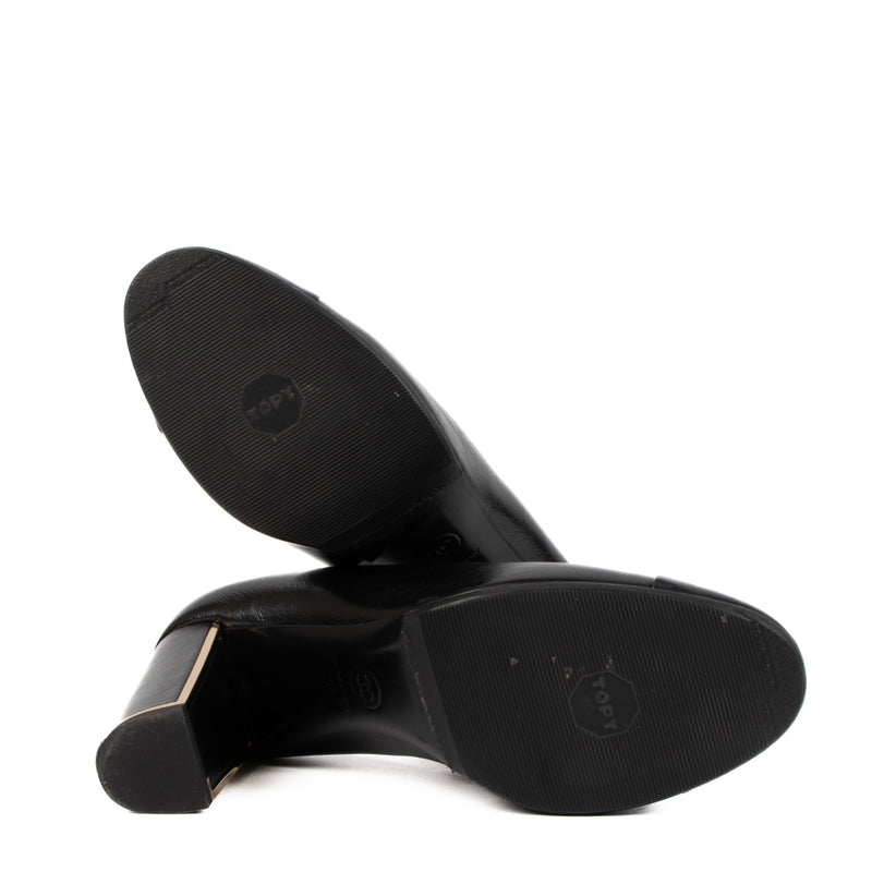 Chanel Black Leather Court Pumps - size 38