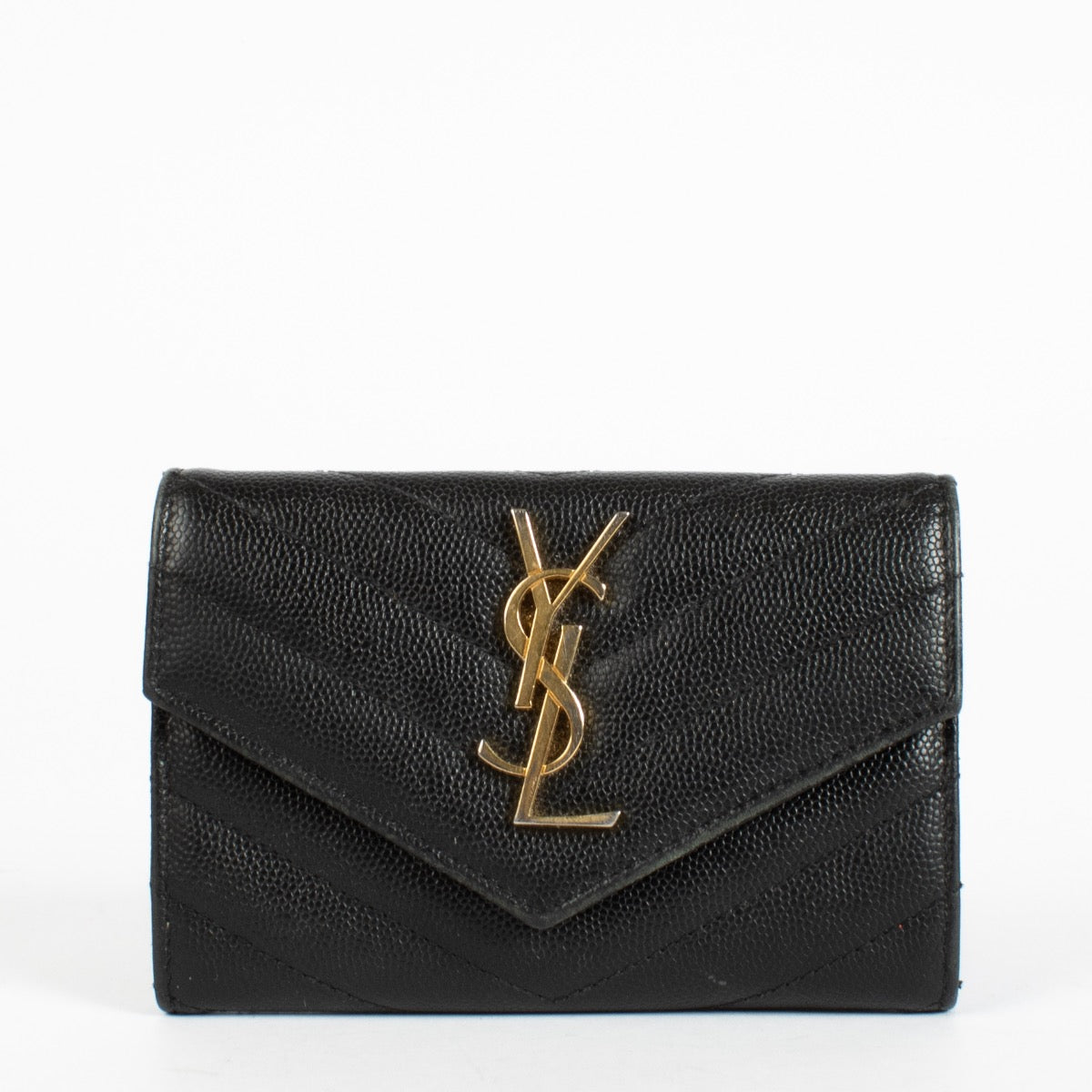 Shop the pre-loved Saint Laurent Black Cassandre Wallet in grained leather with gold YSL logo. A sleek designer essential, now available at Labellov in Antwerpen and Knokke.