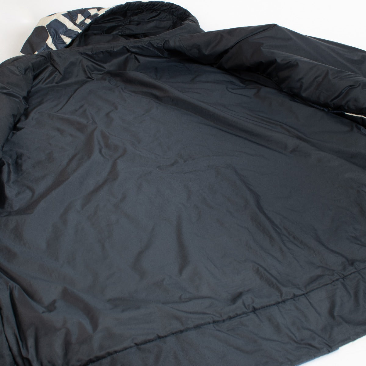 Authentic preloved Max Mara Printed The Cube Cameluxe Jacket - Size IT40 on Labellov.com