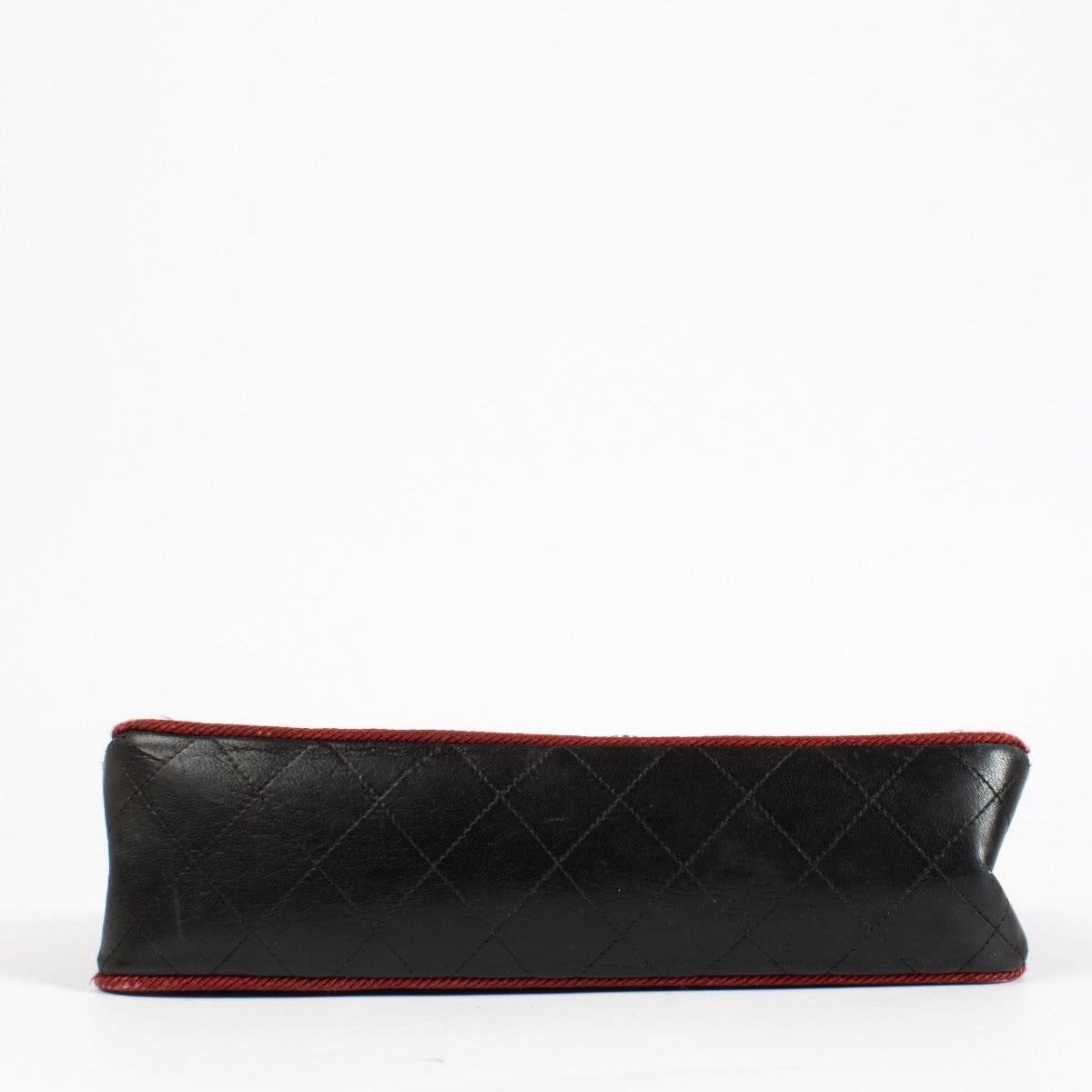 authentic preloved Chanel Vintage Scallop Quilted Medium Pagoda Flap Bag on Labellov.com