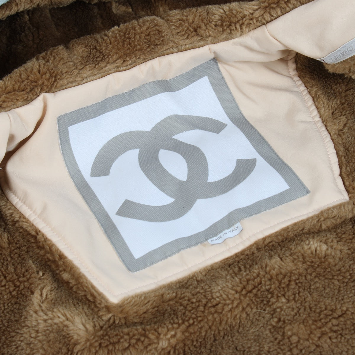 shop 100% authentic second hand Chanel 01A Multicolor Ski Jacket - Size 40 on Labellov.com