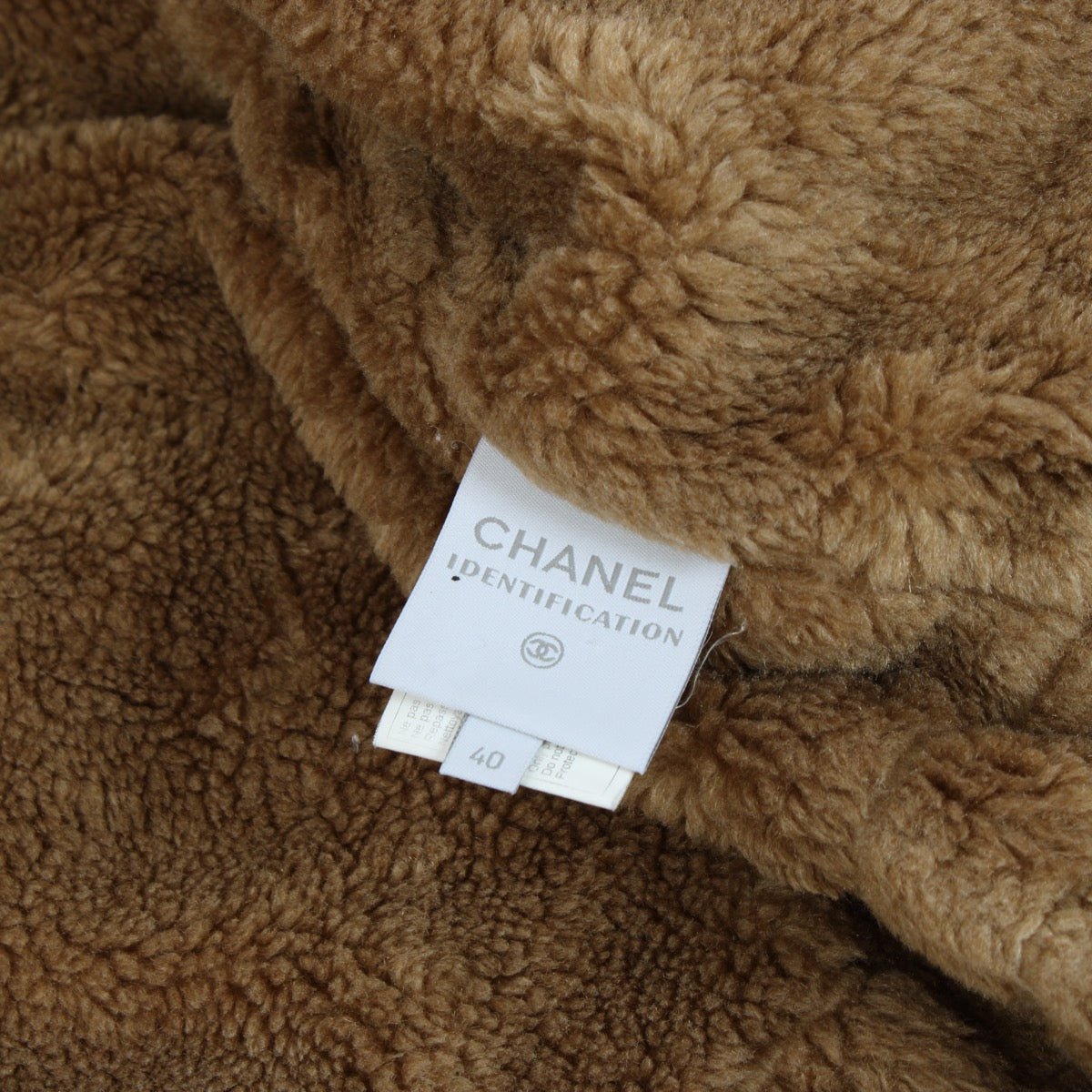 shop 100% authentic second hand Chanel 01A Multicolor Ski Jacket - Size 40 on Labellov.com