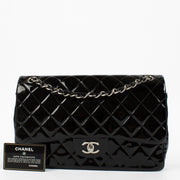 Shop safe online at Labellov in Antwerp, Brussels and Knokke this 100% authentic second hand Chanel Black Patent Large Classic Flap Bag. Veilig online tweedehands authentieke Chanel Black Patent Large Classic Flap Bag handtas kopen bij Labellov.