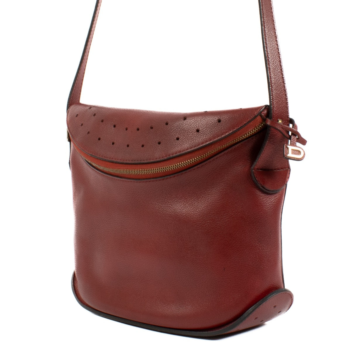 Buy authentic second hand Delvaux Red Leather Idee Crossbody Bag at Labellov.com