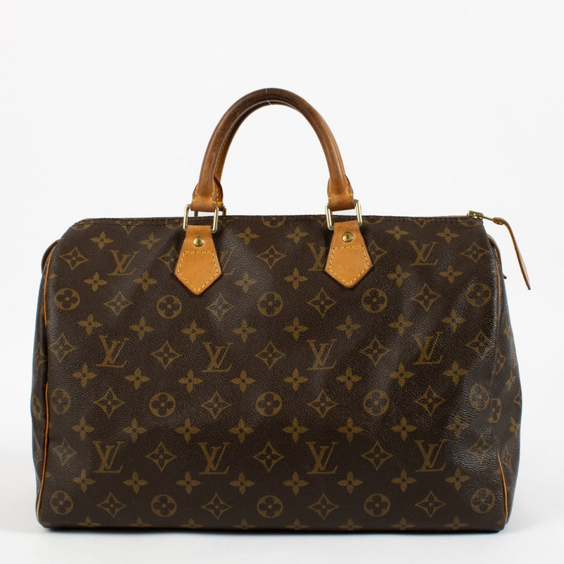 Shop safe online at Labellov in Antwerp, Brussels and Knokke this 100% authentic second hand Louis Vuitton Monogram Canvas Speedy 35
