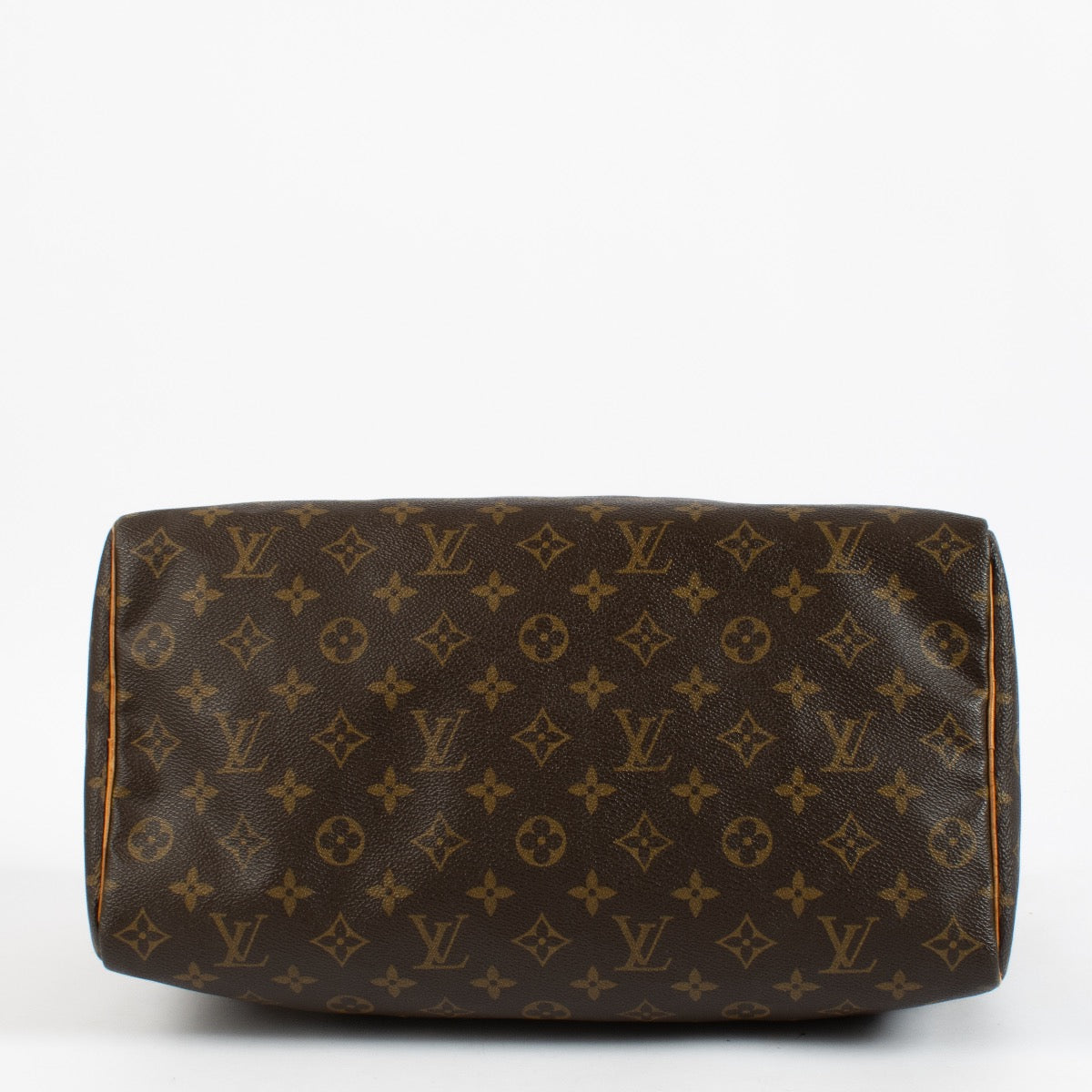 Shop safe online at Labellov in Antwerp, Brussels and Knokke this 100% authentic second hand Louis Vuitton Monogram Canvas Speedy 35